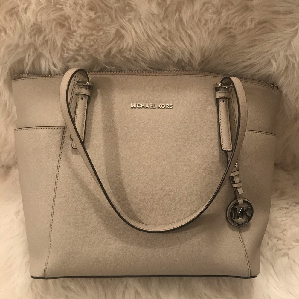 Michale kors bag